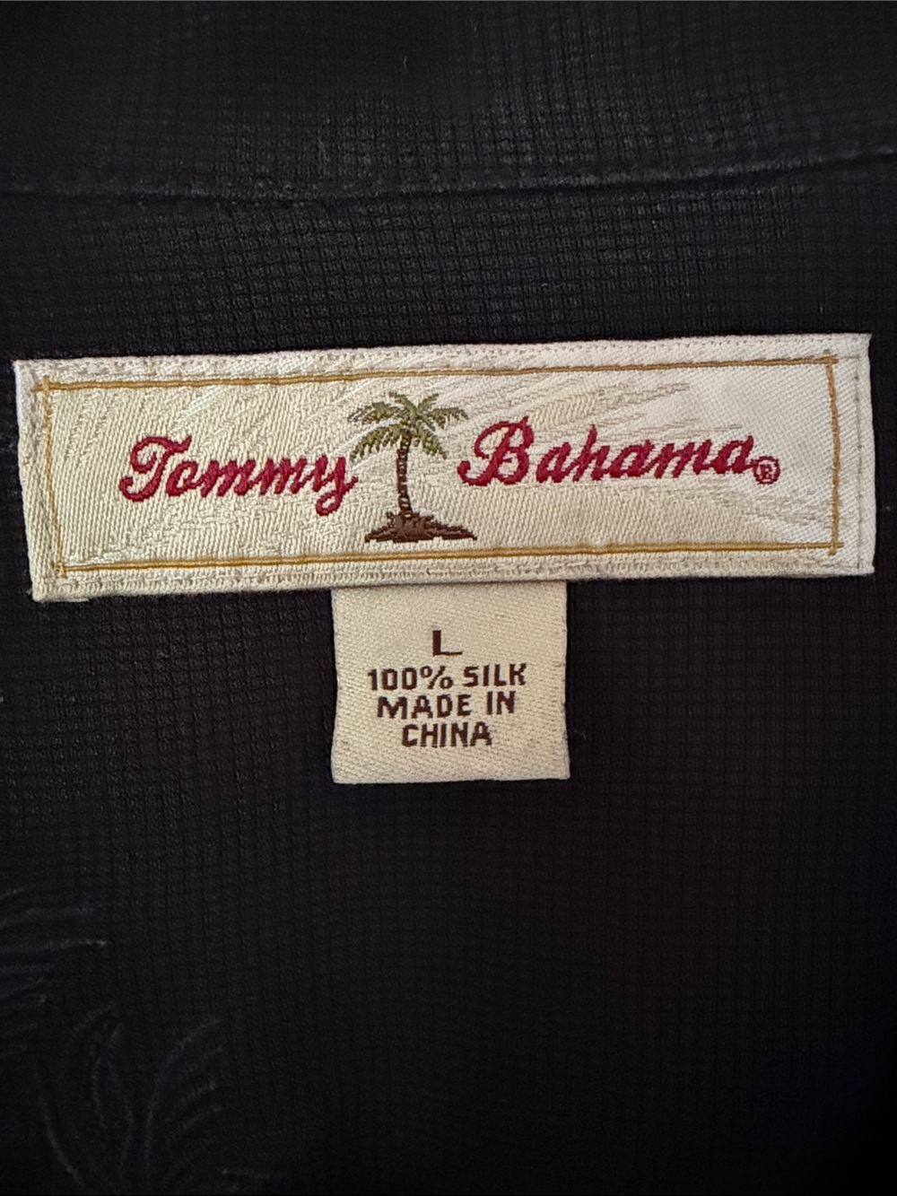 Tommy Bahama Black Short-Sleeve Button-Down Silk Shirt LG - Picture 2 of 4
